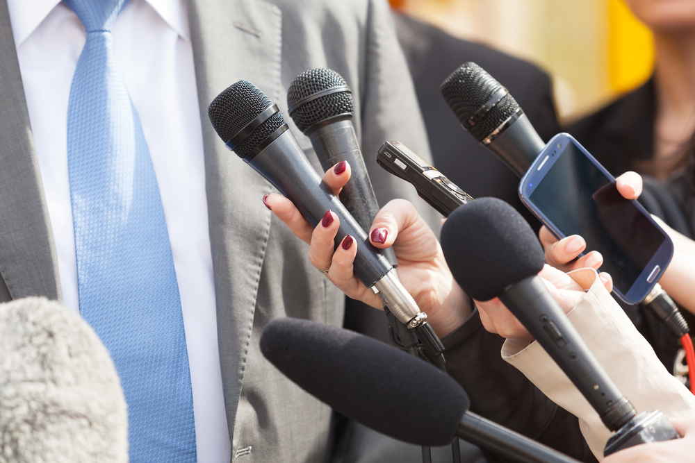 USA lässt riesige Flotte auslaufen! Reaktion auf Chinas Drohungen an Taiwan - droht wirklich Krieg?