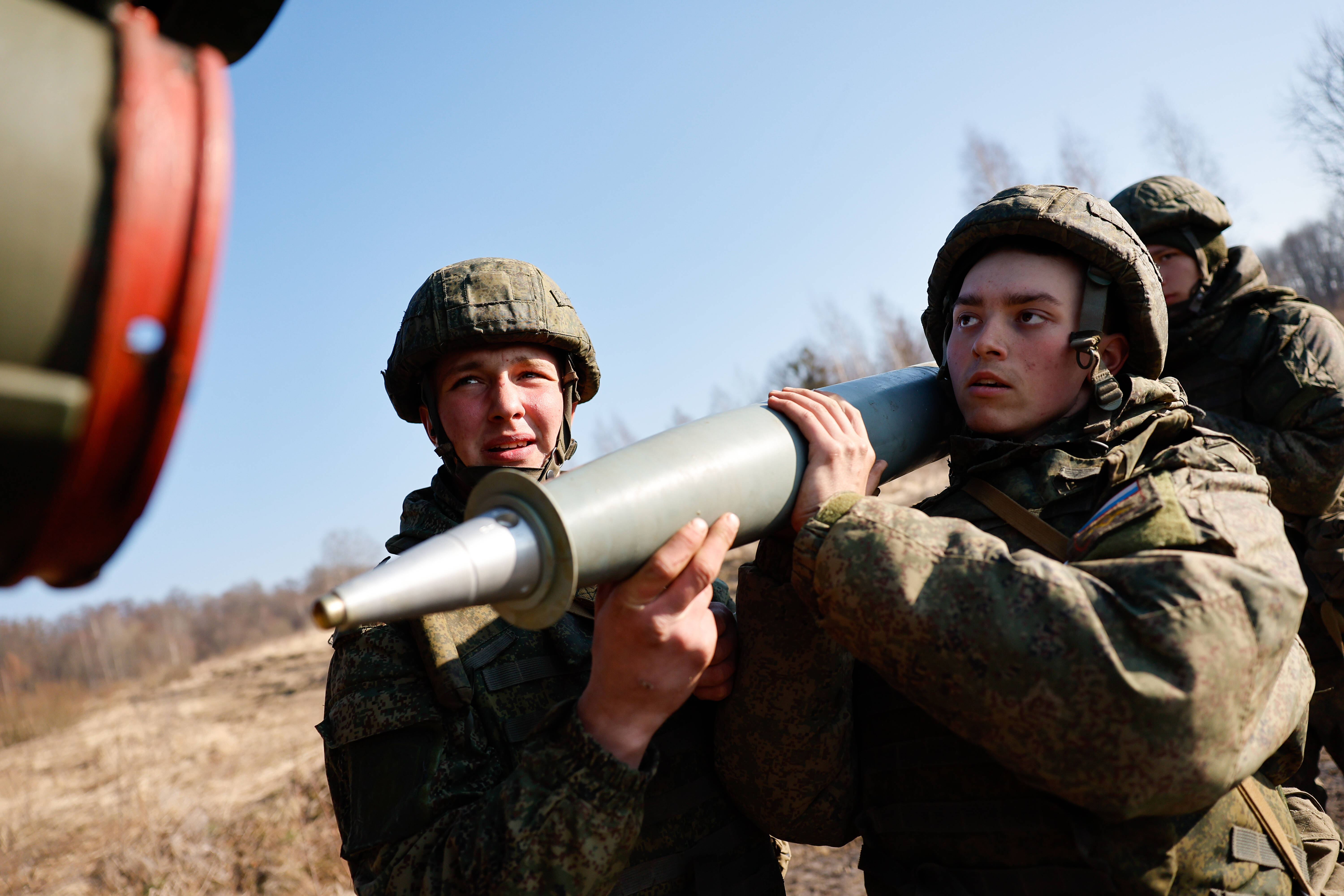 Ukrainische Armee vernichtet ganzes russisches Bataillon! Putin verliert hunderte Soldaten auf einen Schlag!