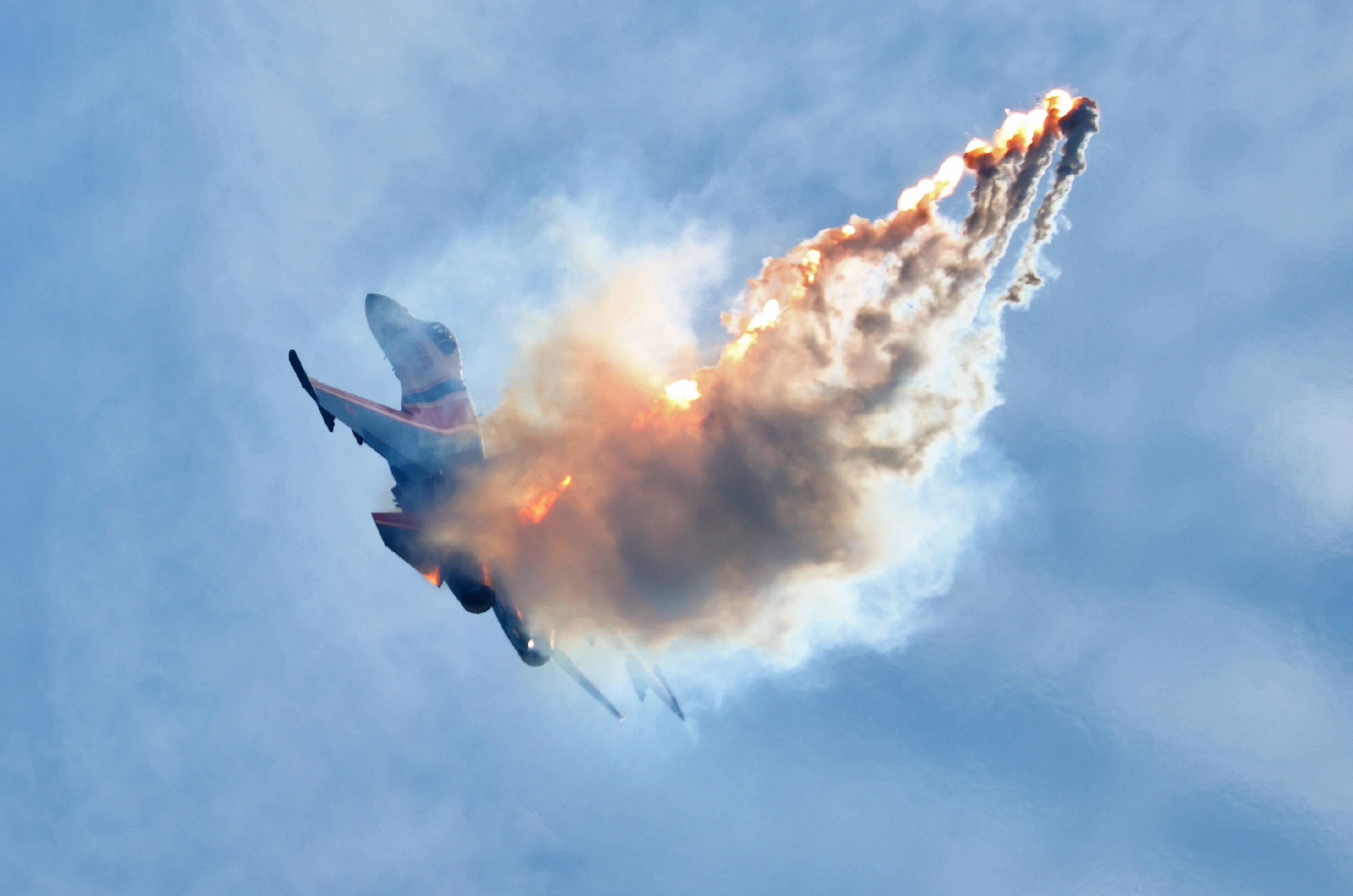 Alarm über der Ostsee - Alarmrotte gestartet! Eurofighter fangen russisches Aufklärungsflugzeug ab!