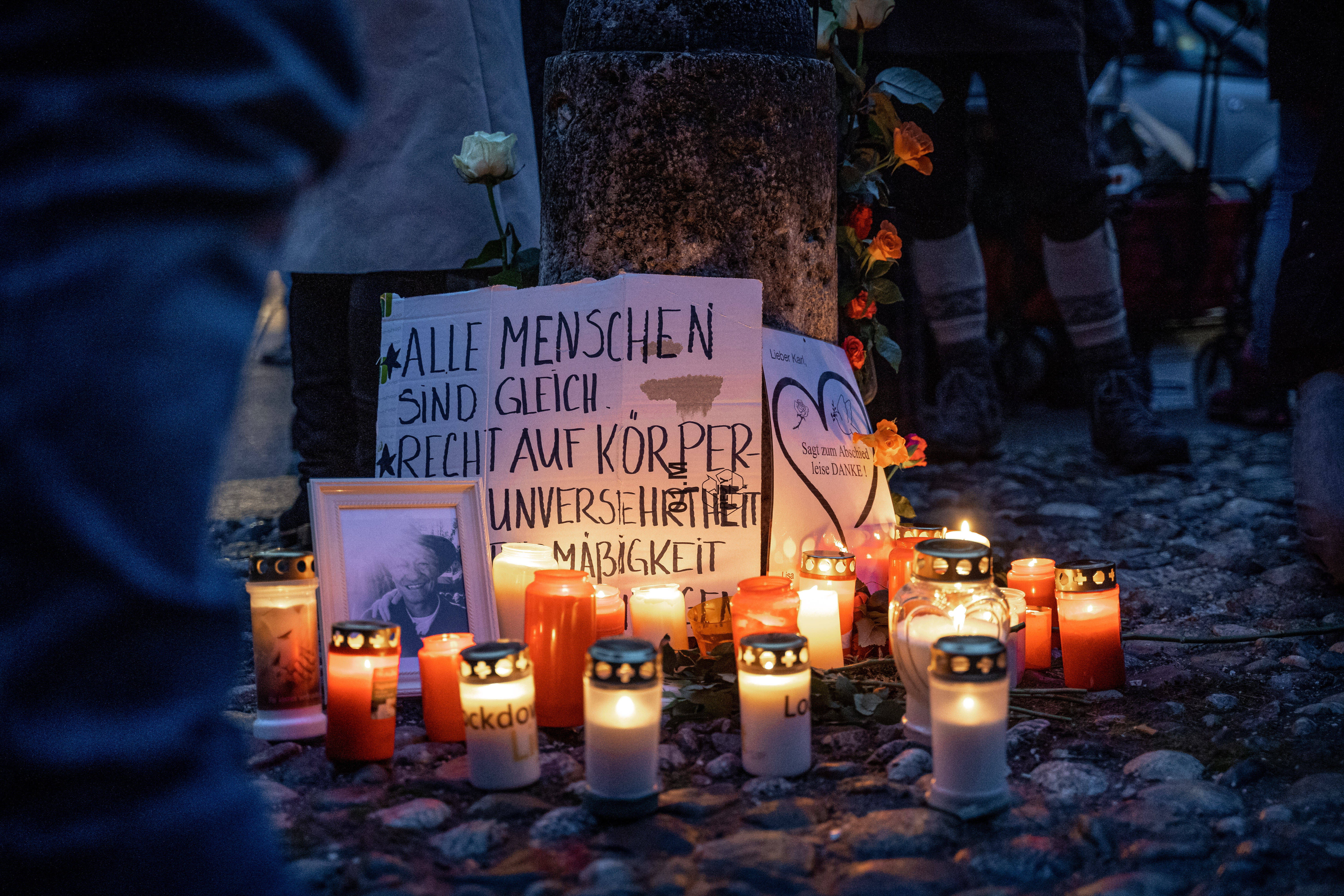 Sänger bricht tot bei Konzert zusammen - vor 10.000 Zuschauern! Fans mussten hilflos zusehen