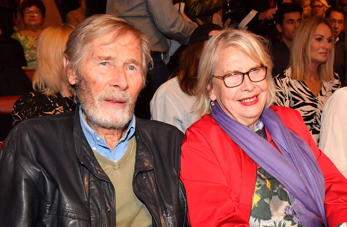 Witwe von Horst Janson musste ausziehen – ihre offene Schilderung im ‚Nachtcafé‘