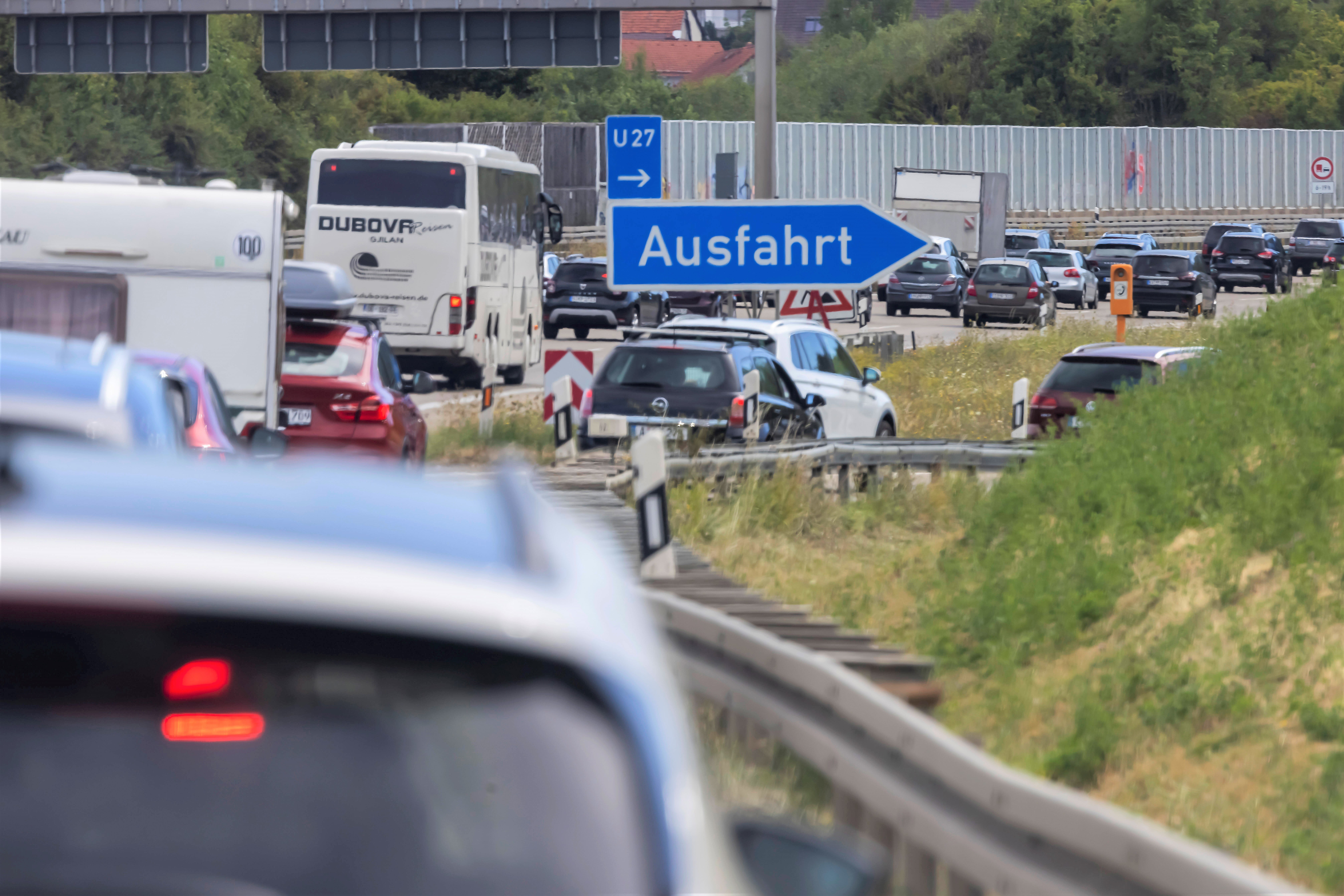 79 Stunden Vollsperrung auf der A7! Verkehrschaos ist vorprogrammiert - hier brauchen Sie starke Nerven!