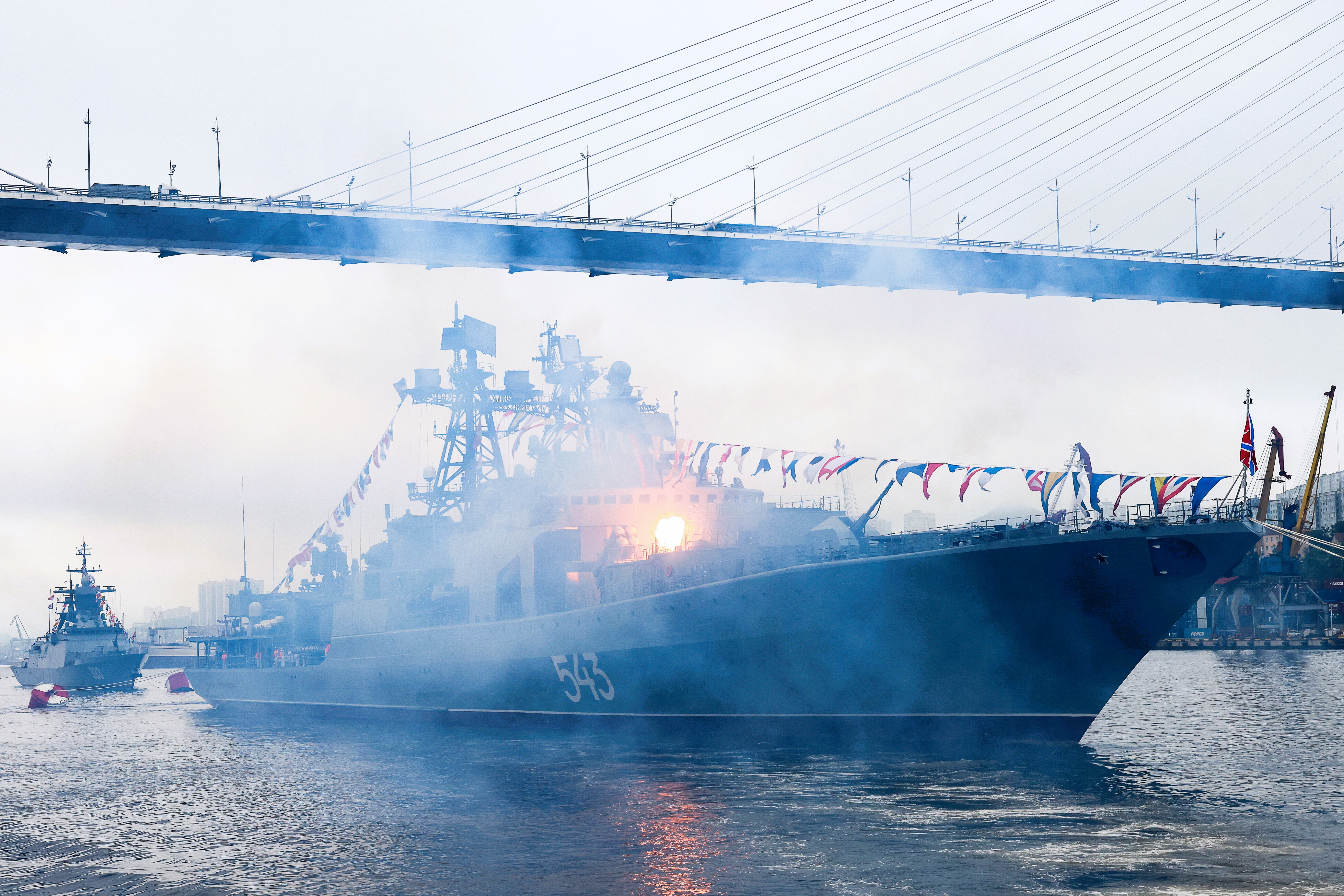 Mit Raketen bestücktes Kriegsschiff steuert in Richtung USA! Putin fordert den Westen heraus!