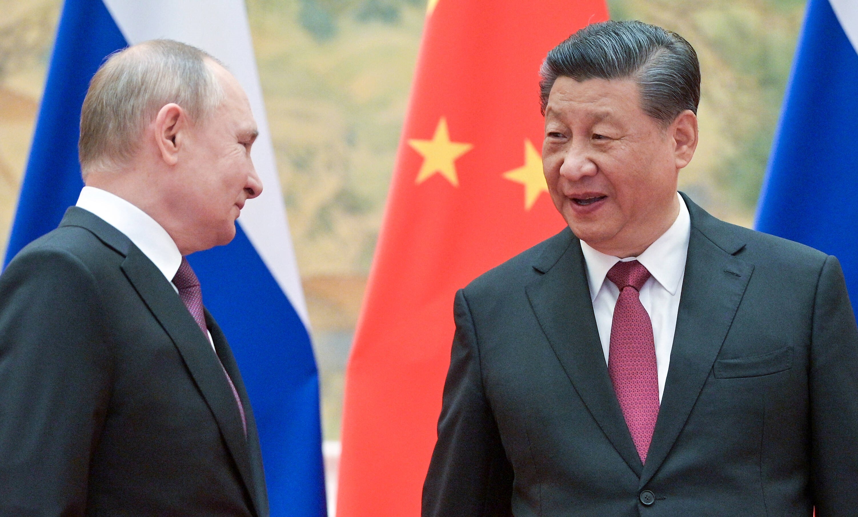 China und Russland drohen mit Atomwaffeneinsatz! Zusammen fast doppelt soviel Raketen wie die USA