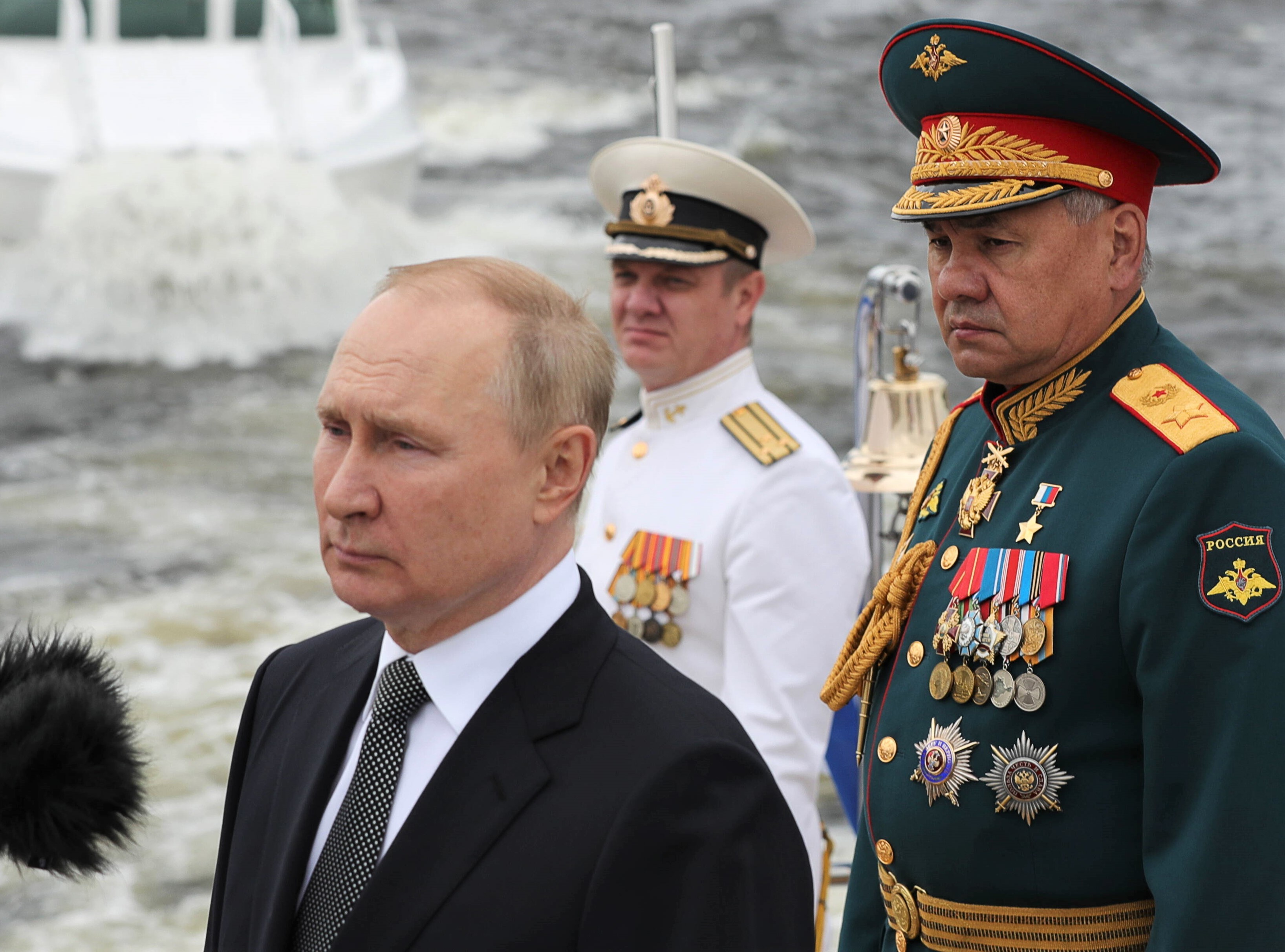 Verrät Schoigu Putin an die USA? Eleminieren die eigenen Leute den Kreml-Chef um Russland zu retten?