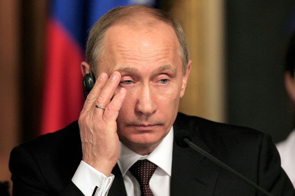 Humpel-Video von Putin! Bizarrer Putin-Auftritt schockt Russland - Schwer humpelnd besucht der Kreml-Fürst die Front!
