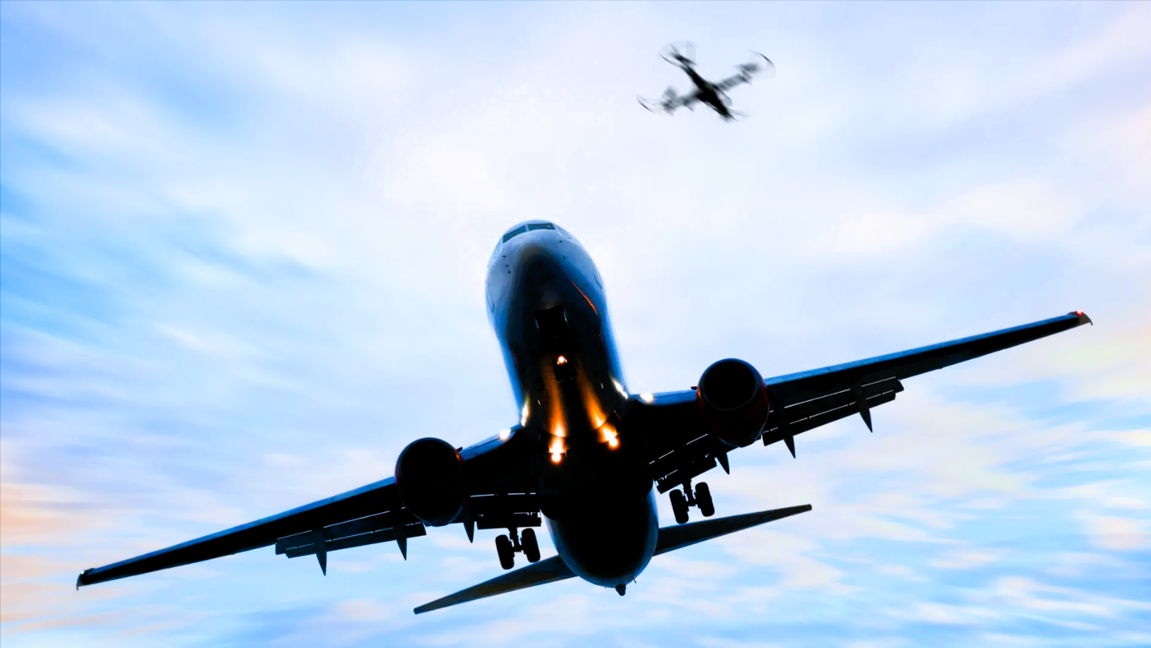 EILMELDUNG! Russischer Kampfjet greift US-Drohne an! Ernster Vorfall über dem Schwarzen Meer 