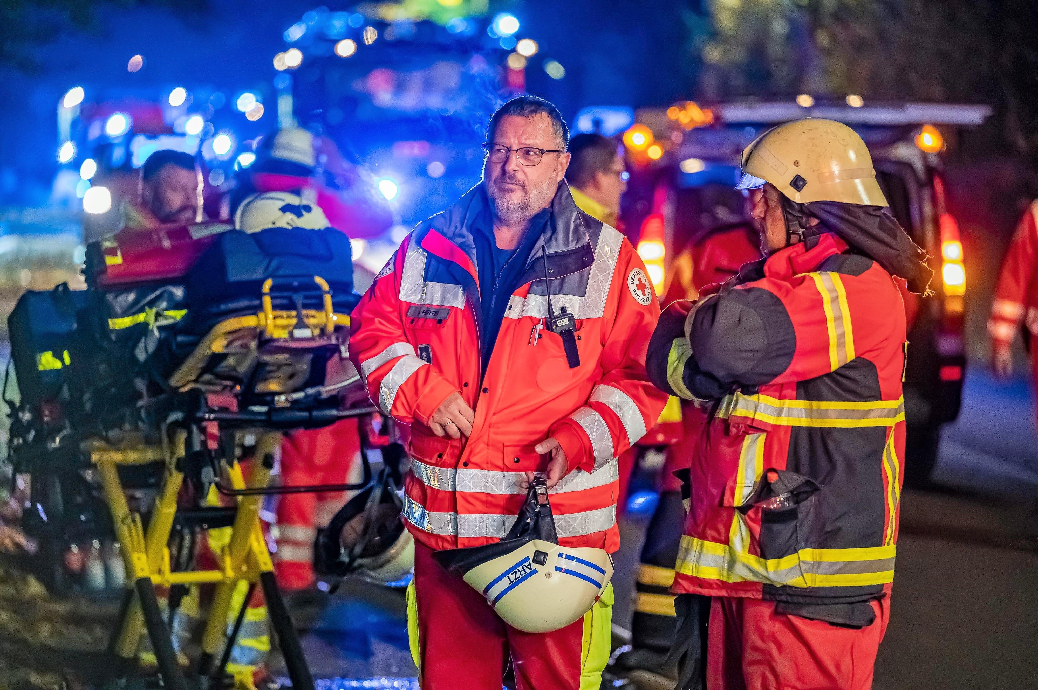 Explosionsgefahr! Innenstadt teilweise Geräumt, Menschen aus Häusern evakuiert! Aufregung in Hamburg